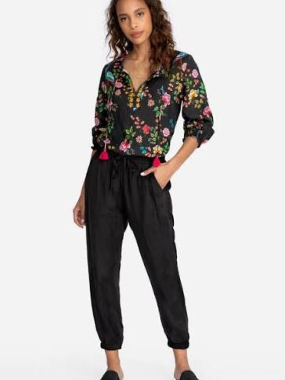 NWT Johnny Was Alice Jogger Size XS- Black